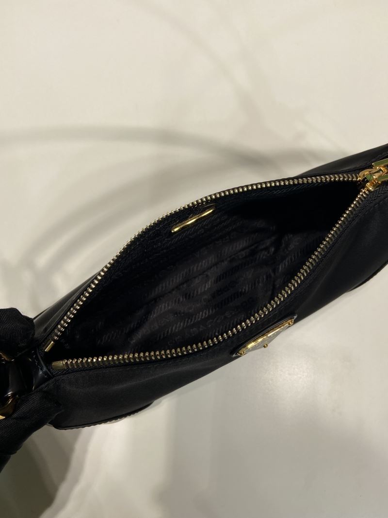 Pra*a hobo bags